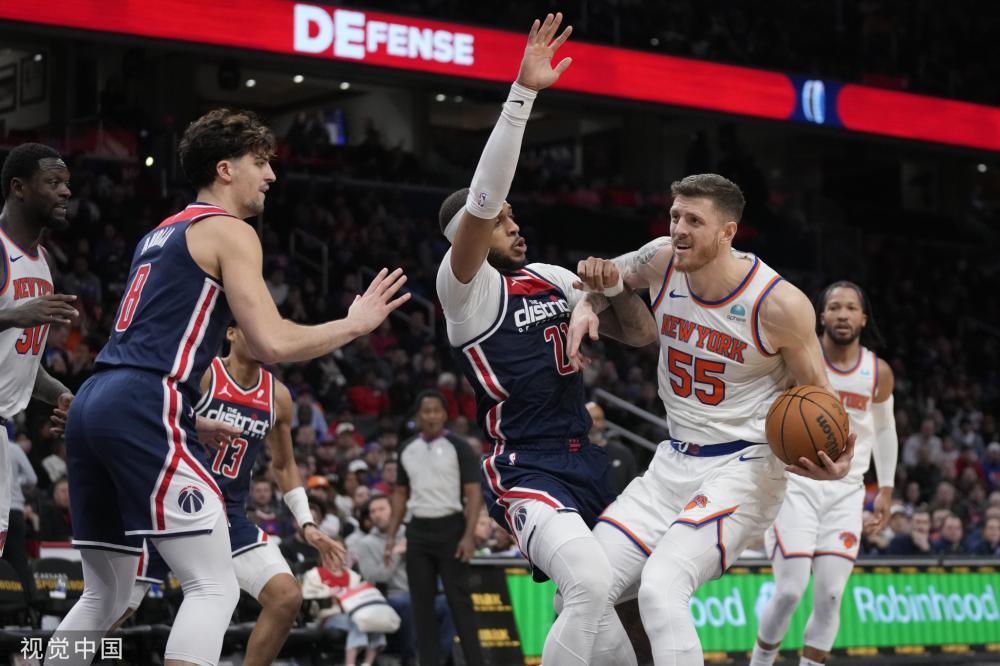 球队后防的 球队后防的