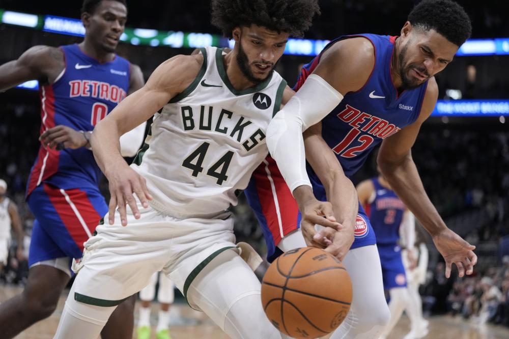 对方中场空 对方中场空